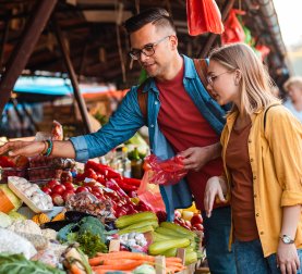 Lebensmittel Markt Zoran Zeremski AdobeStock 303603857.jpeg