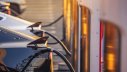 Tesla an Ladestation