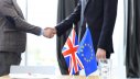 Vertreter der EU und des Vereinigten Königreichs verhandeln ein umfassendes Abkommen über die zukünftigen Beziehungen.