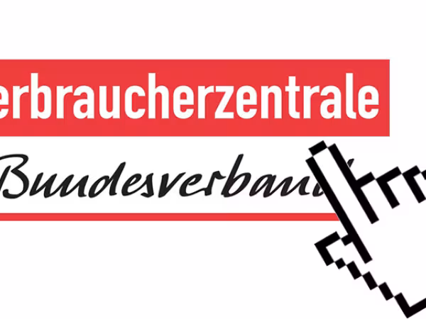 Zu sehen ist das Logo Verbraucherzentrale Bundesverband mit klickender Hand