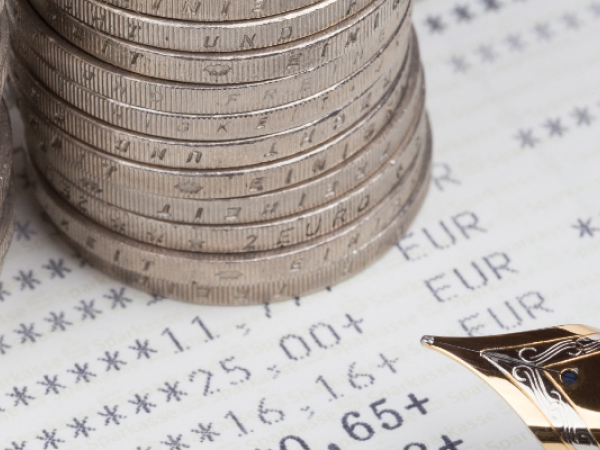 Keyvisual Musterfeststellungsklage gegen Sparkasse Altenburger Land