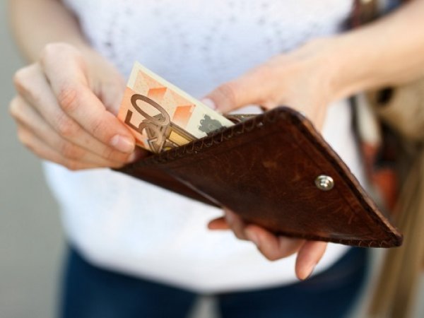 finanzen zahlungsverkehr andrei korzhyts fotolia 89278211-vpk.jpg