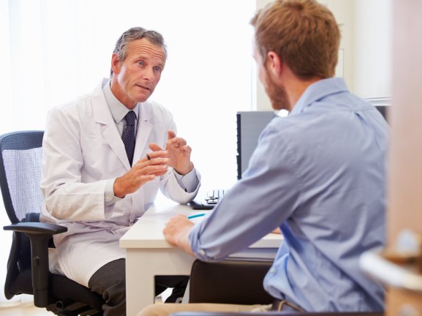 Patient im Arztgespräch