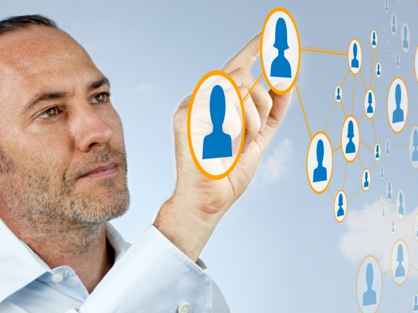 facebook soziales netzwerk aaw fotolia 31835518 m.jpg