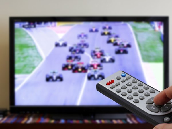digitale welt fernsehen jcg oida adobestock 113820504.jpeg