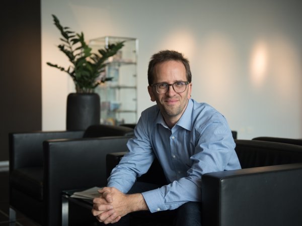 Portrait vzbv-Vorstand Klaus-Müller, Copyright: Corinna Guthknecht