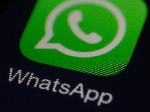 arivera whatsapp-892926 1280.jpg