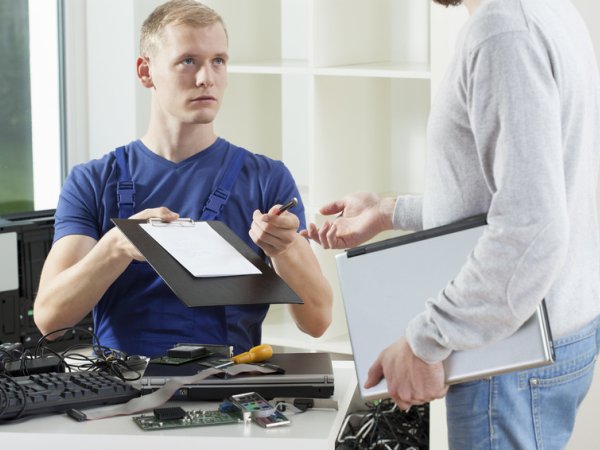 Rückgabe von Elektrogeräten; Quelle: Photographee.eu - Fotolia.com